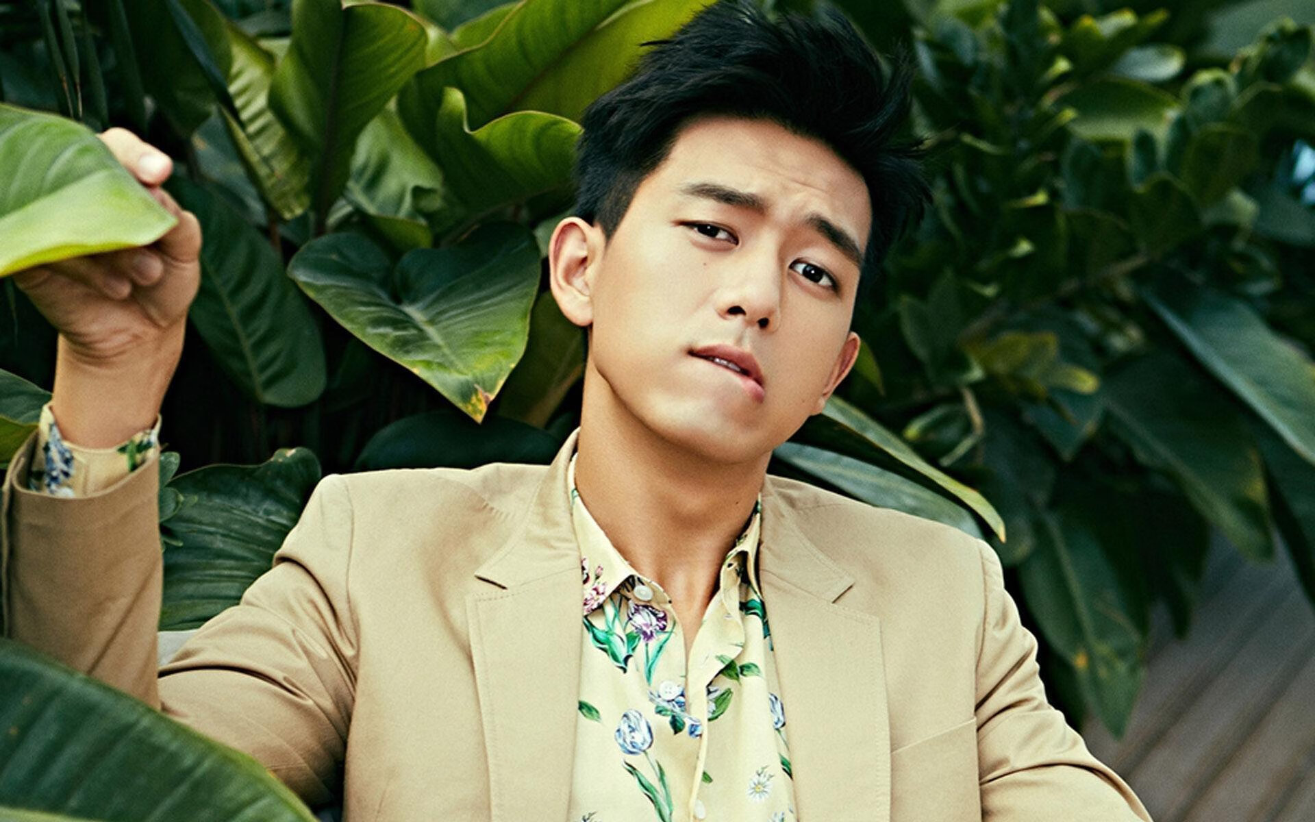 开云体育APP下载-热血拼搏:双方拼尽全力,场上情绪高涨,热血拼搏的文案